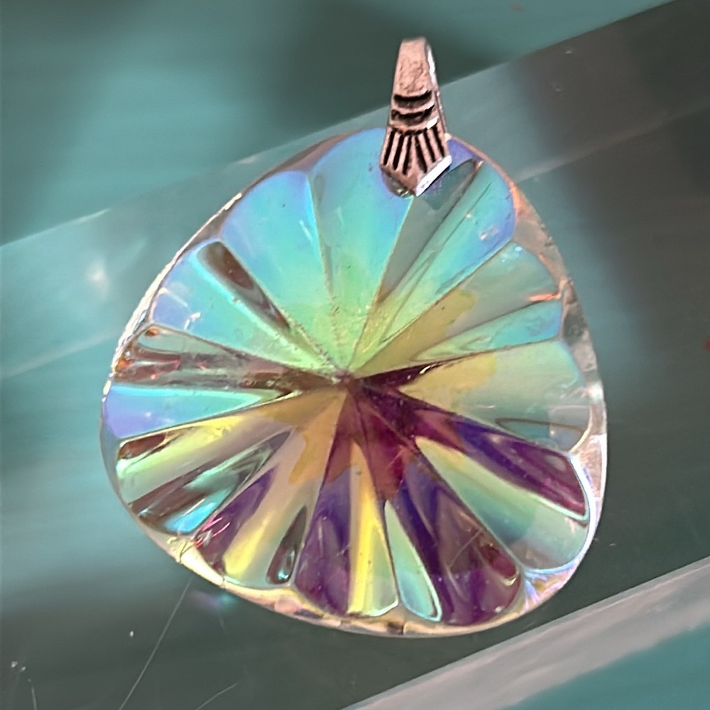 Iridescent Flower Pendant Necklace Cottagecore Aurora Borealis Edelweiss Choker - Picture 5 of 8